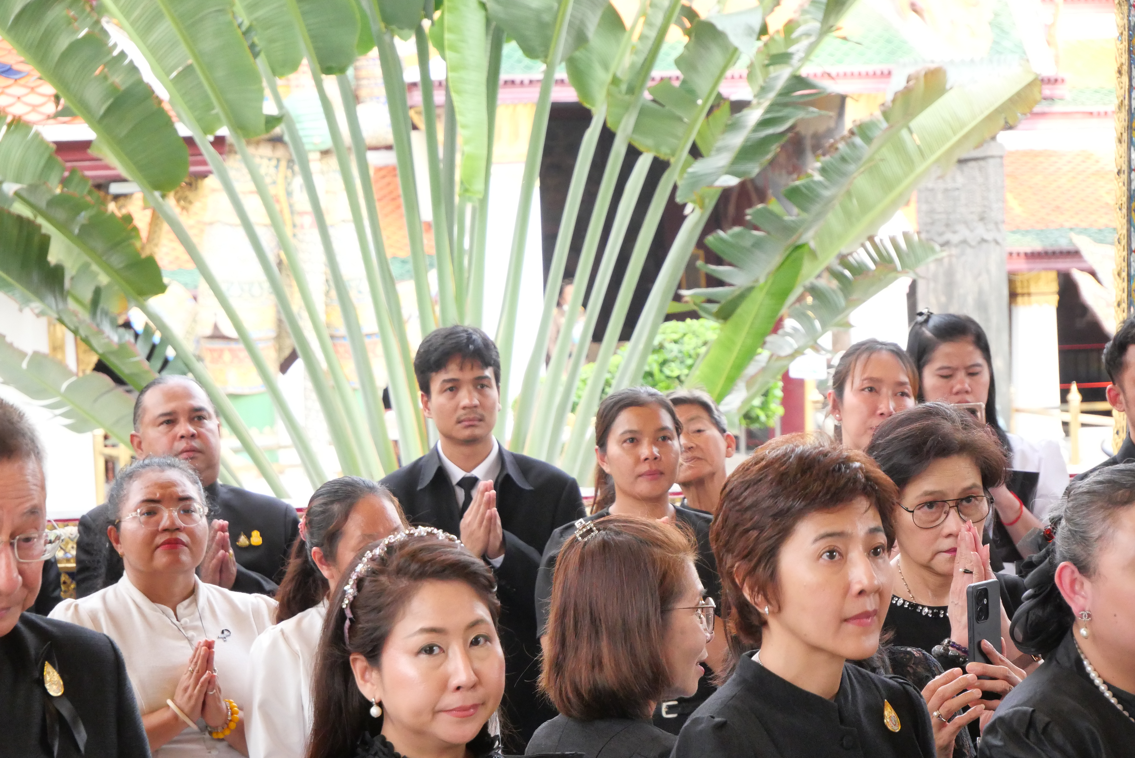 title - ส.ป.ก. ร่วมพิธีสวดพระพุทธมนต์ และเจริญจิตตภาวนาอุทิศถวายพระราชกุศลแด่ สมเด็จพระนางเจ้าสิริกิติ์ พระบรมราชินีนาถ พระบรมราชชนนีพันปีหลวง ณ พระอุโบสถวัดพระศรีรัตนศาสดาราม